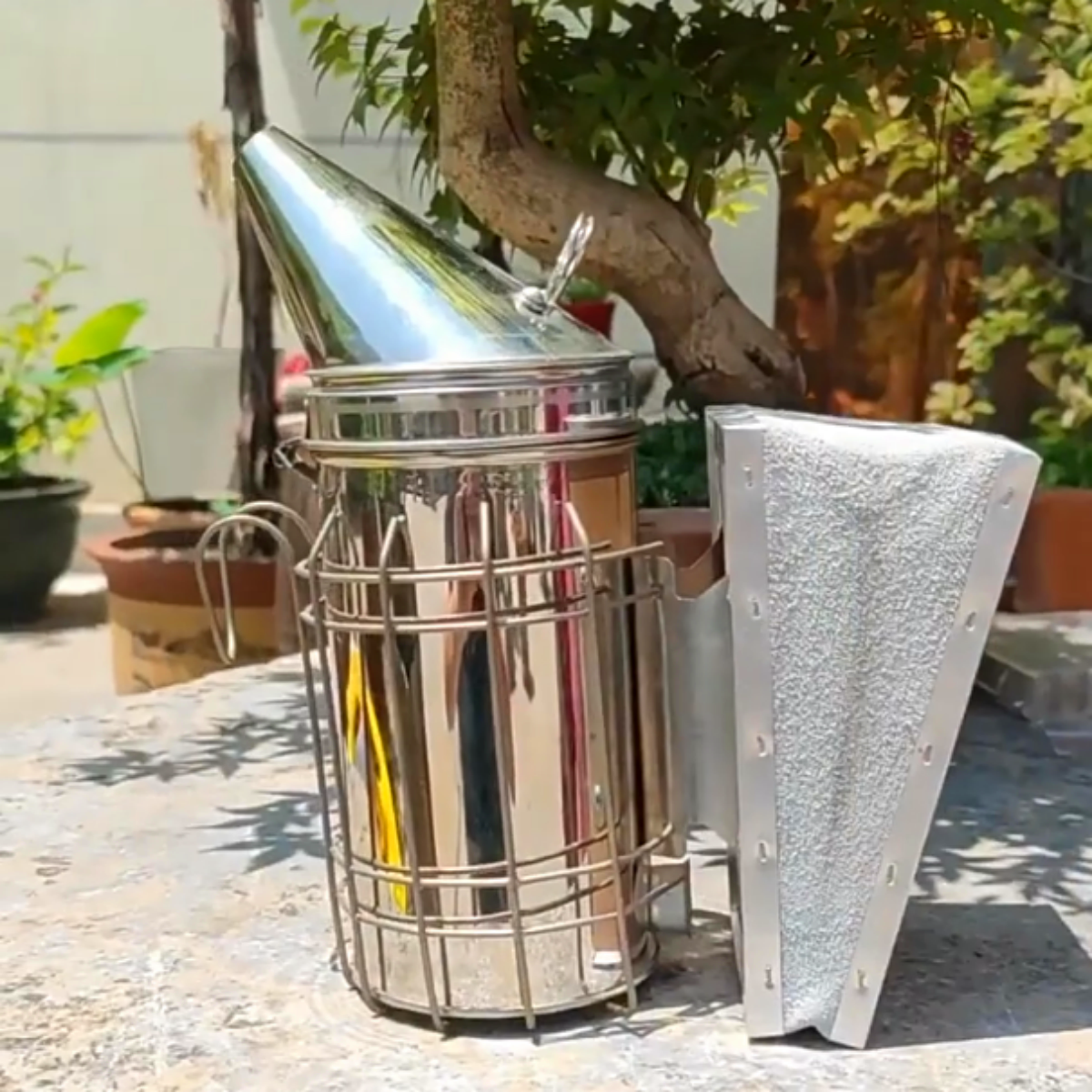Beekeeping Stainless Steel Lea - مراجعة Bee Smoker Tool وسعره